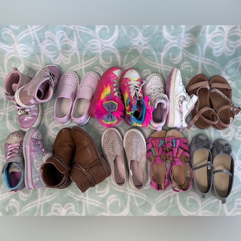 10 sets of shoe size 12